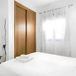 Con Piscina Privada Cerca Del Pueblo View בית נופש