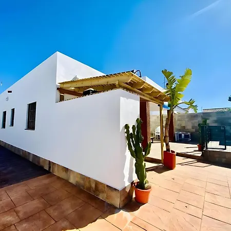 度假居 Con Piscina Privada Cerca Del Pueblo View *