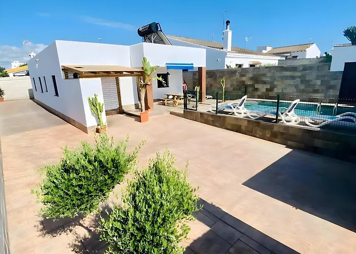 度假居 Con Piscina Privada Cerca Del Pueblo View 科尼尔-德拉弗龙特拉