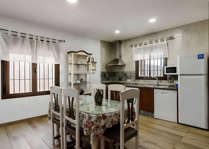 Con Piscina Privada Cerca Del Pueblo View 科尼尔-德拉弗龙特拉