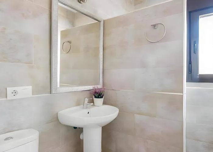 Con Piscina Privada Cerca Del Pueblo View